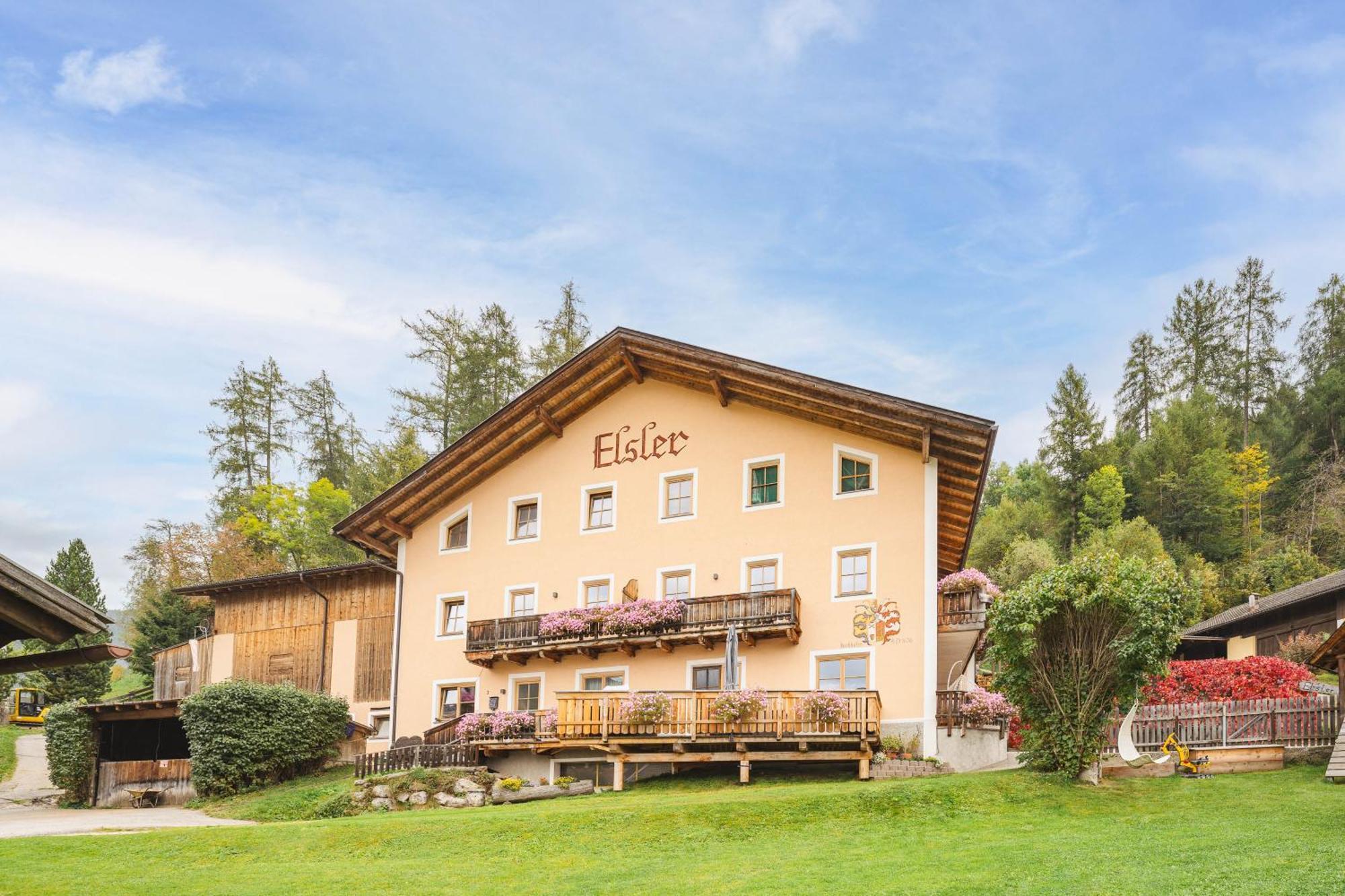 Elslerhof Apartment Dobbiaco Exterior photo